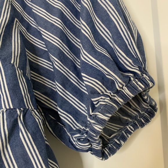 Old Navy Blue and White Striped Puff Sleeve Blouse Size Large - Picture 5 of 6